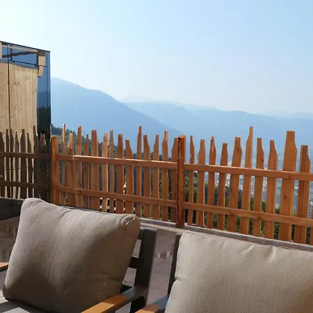 Noelani Natuerliches Waldidyll Apartment San Genesio Atesino