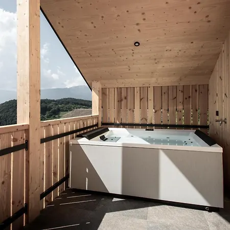 Noelani Natuerliches Waldidyll * San Genesio Atesino